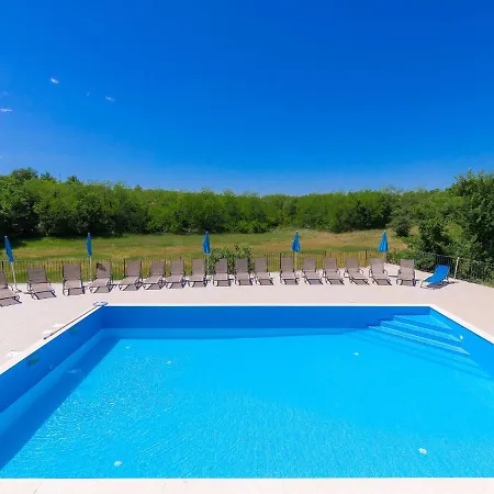 Holiday 3 By Interhome Сasa de vacaciones
